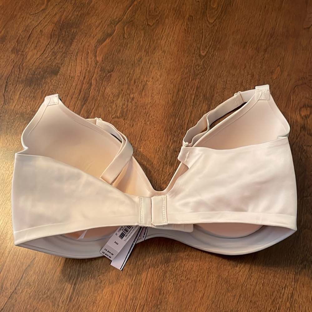 Victorias Secret T Shirt Lightly lined wireless bra - Picture 2 of 3